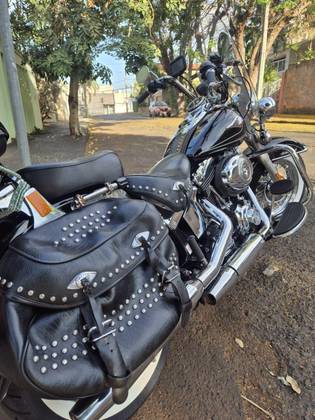 HARLEY-DAVIDSON SOFTAIL HERITAGE CLASSIC 
